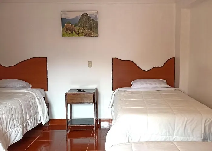 Apus 3* Ollantaytambo